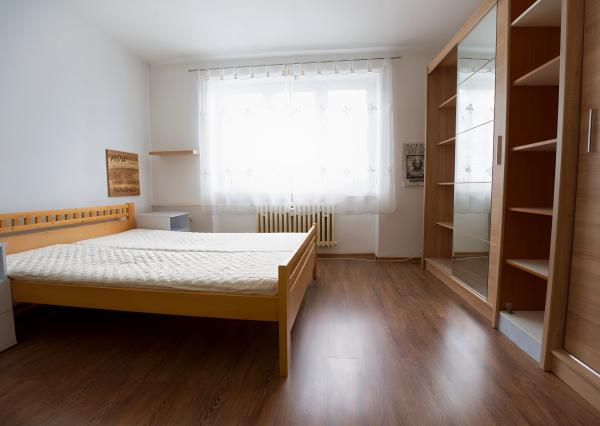 PRENÁJOM! Byt 3+1  (72 m2) s loggiou Hviezdoslavova ul. SNV