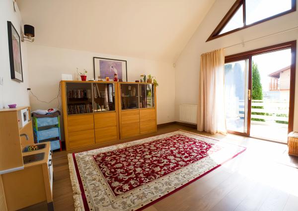 Multifunkčný dom s veľkým pozemkom (1656 m2) Veľká Lomnica