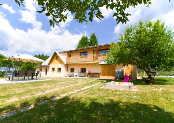 Rodinný dom - chalupa pod Bukovcom (2 869 m2), Švedlár