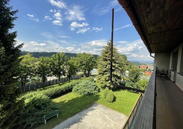 Tehlový byt 3+1 (124,5m) so záhradou a garážou, Markušovce