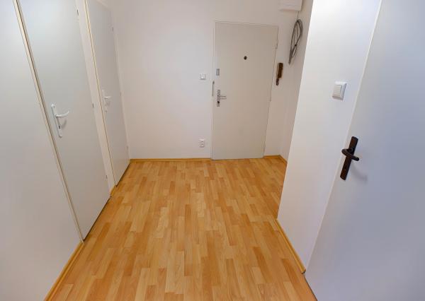 PRENÁJOM! Byt 2+1 (62 m2) s balkónom v centre, Levočská ul., Sp. N. Ves