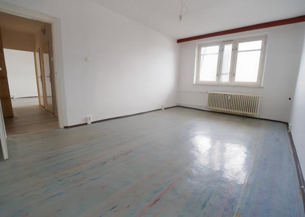 Slnečný byt 2+1 s loggiou v centre, Banícka ul., Sp. N. Ves