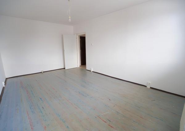 Slnečný byt 2+1 s loggiou v centre, Banícka ul., Sp. N. Ves