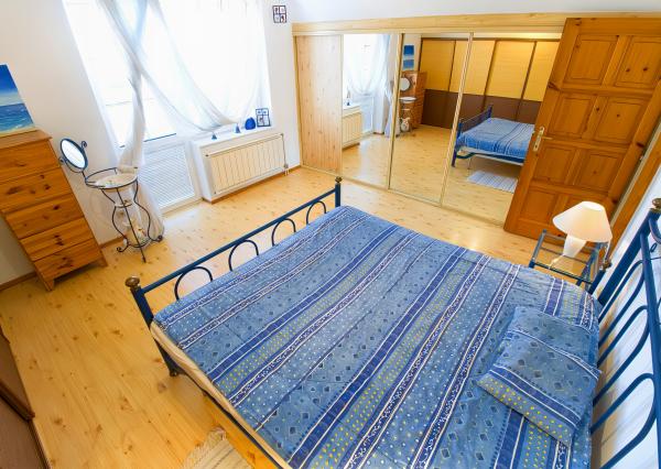 Rodinný dom s krásnou záhradou (922 m2) Markušovce pri SNV