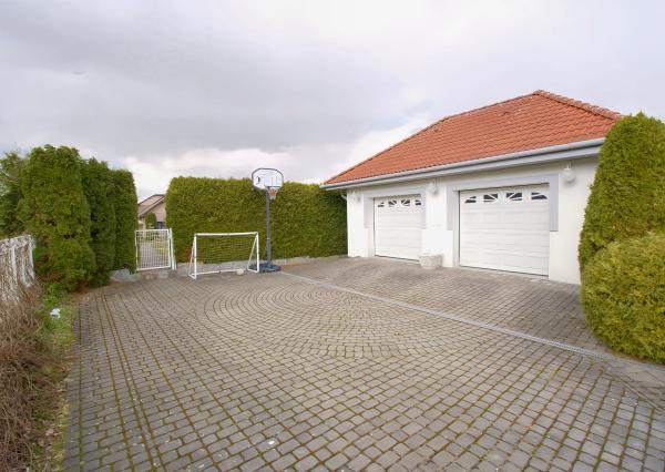 Rodinný dom s krásnou záhradou (922 m2) Markušovce pri SNV