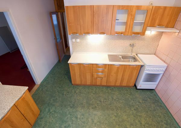 Byt 4+1 (82 m2) s loggiou, Komenského ul., SNV