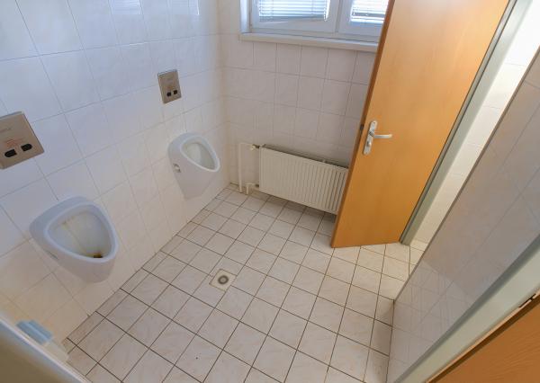 PRENÁJOM! Administratívny objekt v pokojnej lokalite sídl. Západ SNV