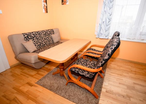 Rodinný dom s dvomi garážami - Beharovce