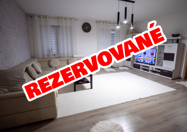 REZERVOVANÉ- 3-izbový, nadštandardne veľký byt s balkónom -  Krompachy