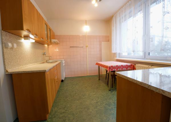 Byt 4+1 (82 m2) s loggiou, Komenského ul., SNV