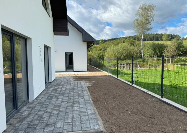 Máme dokončené ! Na predaj 3 a 4 -izbové byty v Danišovciach