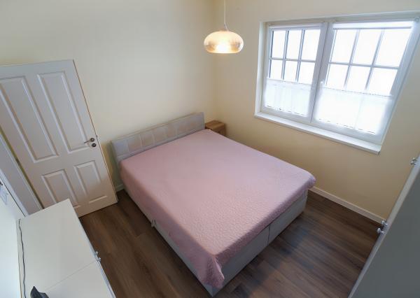 Vidiecky moderný bungalov novostavba (790 m2) Jánovce, časť Čenčice