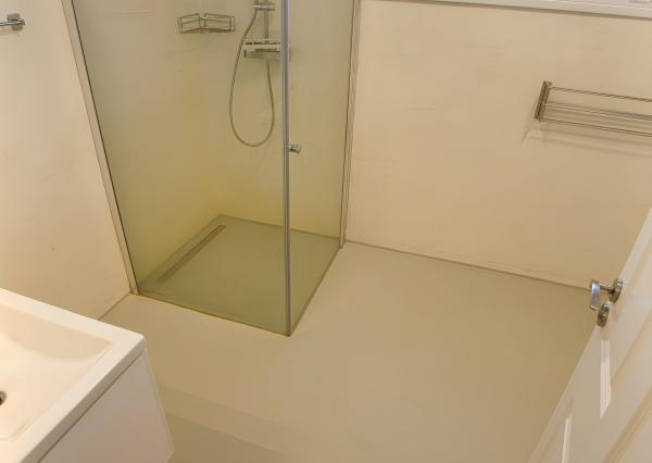 Vidiecky moderný bungalov novostavba (790 m2) Jánovce, časť Čenčice