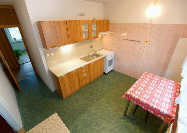 Byt 4+1 (82 m2) s loggiou, Komenského ul., SNV