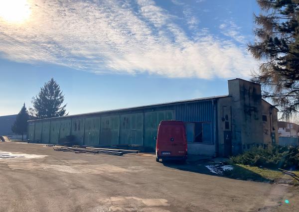 Podn. areál - adm, výroba, garáže, sklady (3,3 ha) neďaleko Košíc