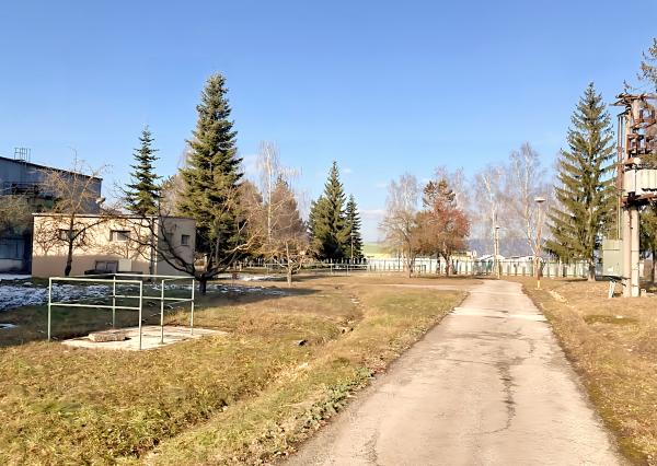 Podn. areál - adm, výroba, garáže, sklady (3,3 ha) neďaleko Košíc