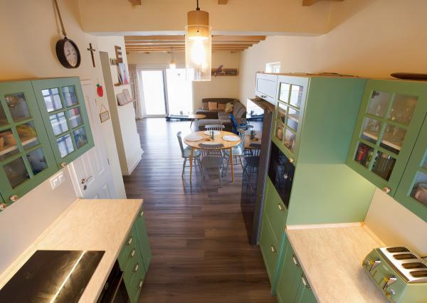 Vidiecky moderný bungalov novostavba (790 m2) Jánovce, časť Čenčice