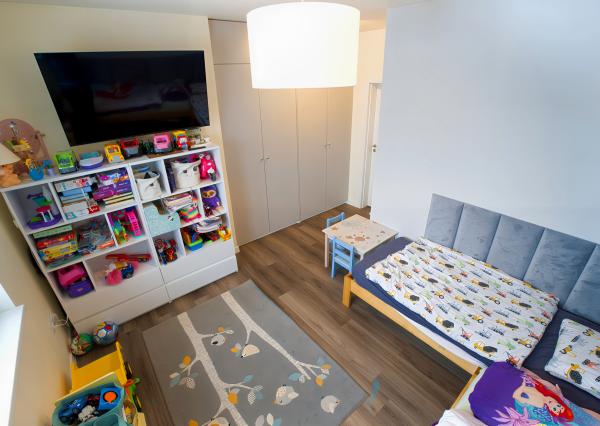 Vidiecky moderný bungalov novostavba (790 m2) Jánovce, časť Čenčice