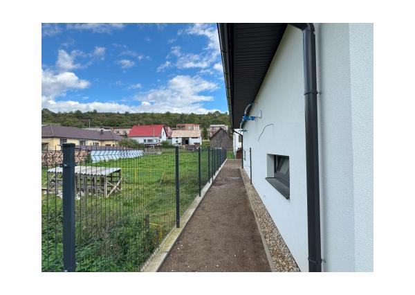 Máme dokončené ! Na predaj 3 a 4 -izbové byty v Danišovciach