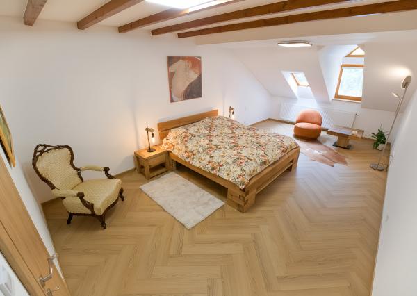 NOVOSTAVBA! Nadštandardný byt 2+1 (88 m2) centrum mesta SNV