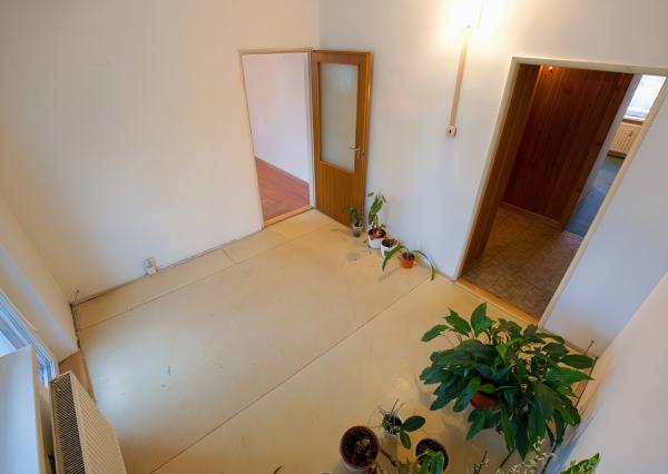 Byt 4+1 (82 m2) s loggiou, Komenského ul., SNV