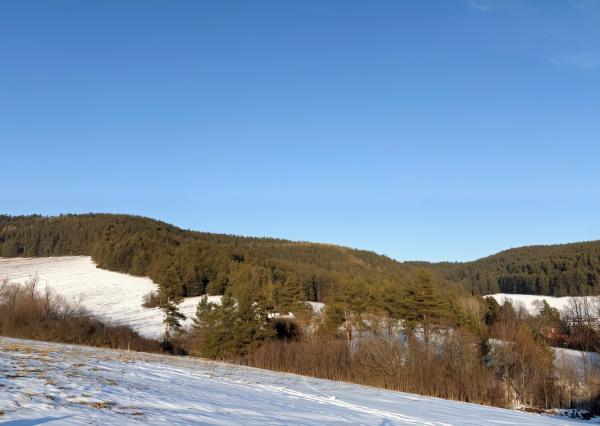 Vidiecky moderný bungalov novostavba (790 m2) Jánovce, časť Čenčice