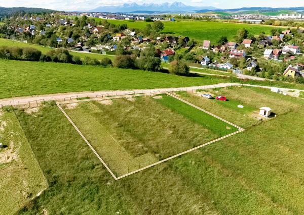 UŽ LEN DVE záhradky (300 m2) ZO Hlinica Spišská Nová Ves