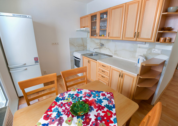 PRENÁJOM! Byt 2+1 (62 m2) s balkónom v centre, Levočská ul., Sp. N. Ves