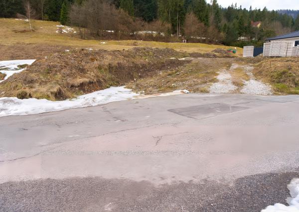 Pozemok pre praktický bungalov pod lesom Sp. Nová Ves