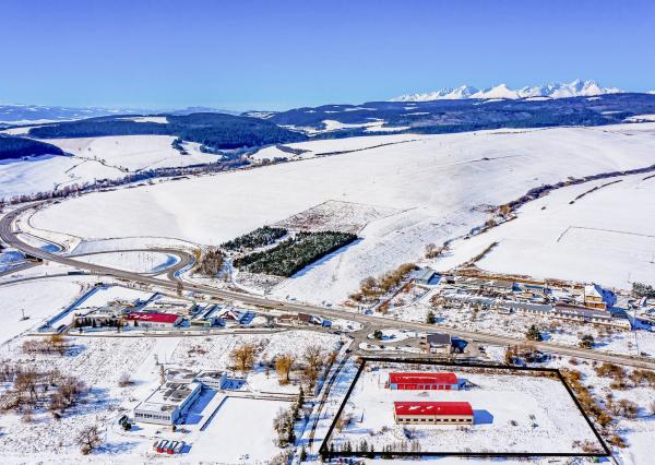 NÁJOM! Hala (702 m2) podnikateľský areál pri diaľnici Levoča