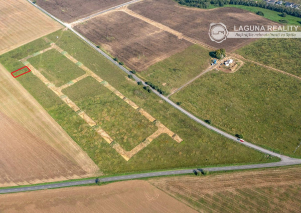 Na predaj ponúkame stavebný pozemok za ZVÝHODNENÚ CENU !