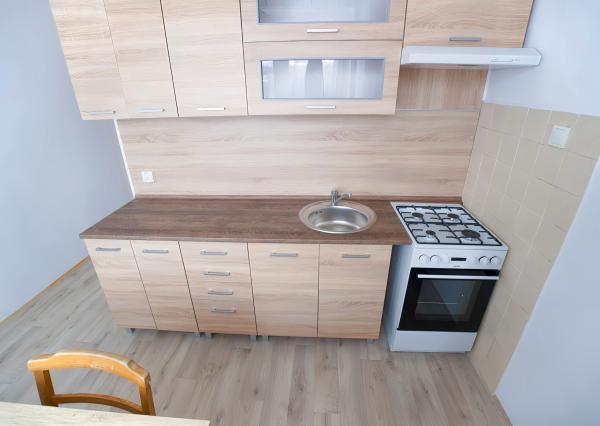 PREDANÉ Slnečný byt 2+1 s loggiou v centre, Banícka ul., Sp. N. Ves