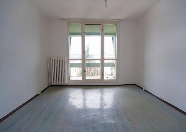 PREDANÉ Slnečný byt 2+1 s loggiou v centre, Banícka ul., Sp. N. Ves