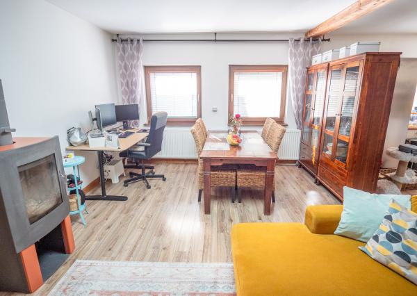 Rodinny dom - 5 izieb - 3 garáže v tichej lokalite Krompachy