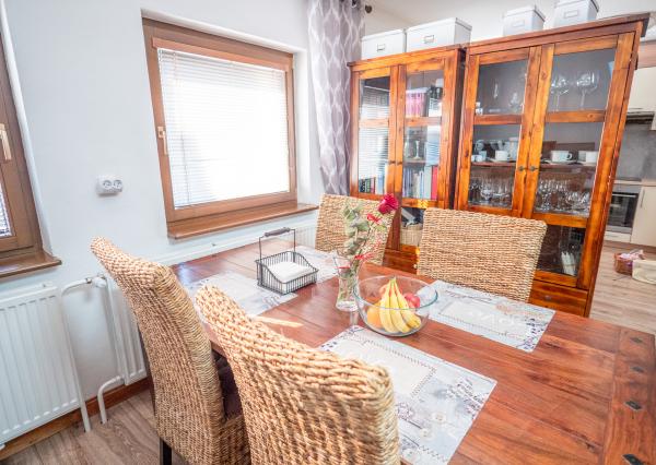 Rodinny dom - 5 izieb - 3 garáže v tichej lokalite Krompachy