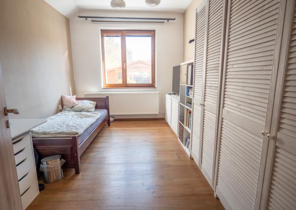 Rodinny dom - 5 izieb - 3 garáže v tichej lokalite Krompachy