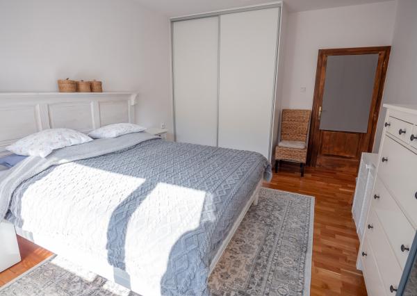 Rodinny dom - 5 izieb - 3 garáže v tichej lokalite Krompachy