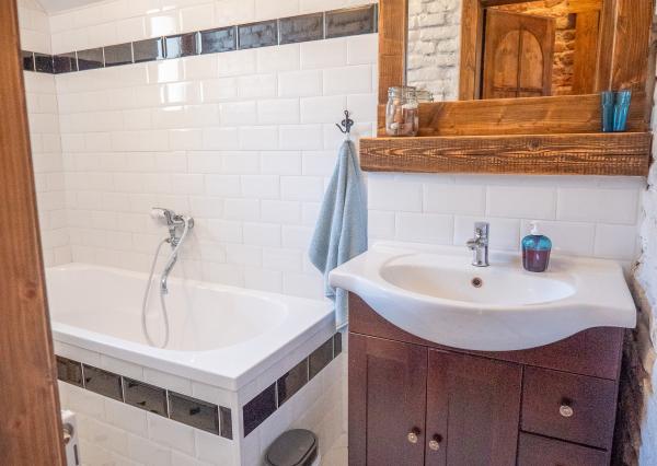 Rodinny dom - 5 izieb - 3 garáže v tichej lokalite Krompachy