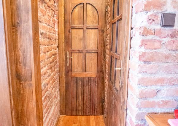 Rodinny dom - 5 izieb - 3 garáže v tichej lokalite Krompachy