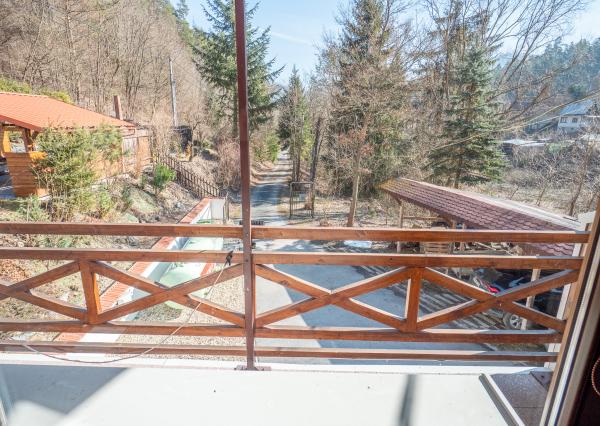 Rodinny dom - 5 izieb - 3 garáže v tichej lokalite Krompachy