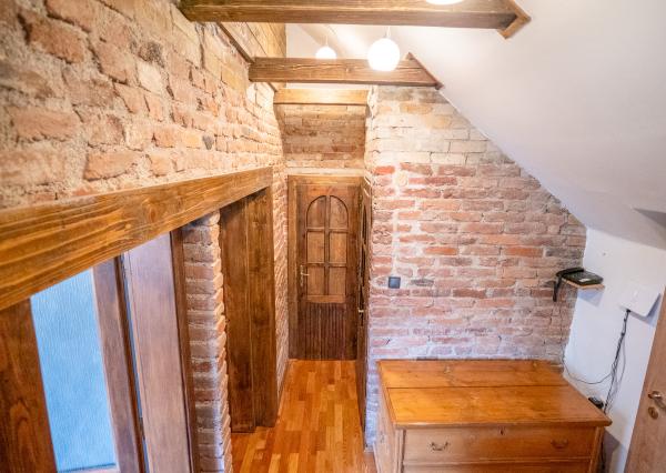 Rodinny dom - 5 izieb - 3 garáže v tichej lokalite Krompachy