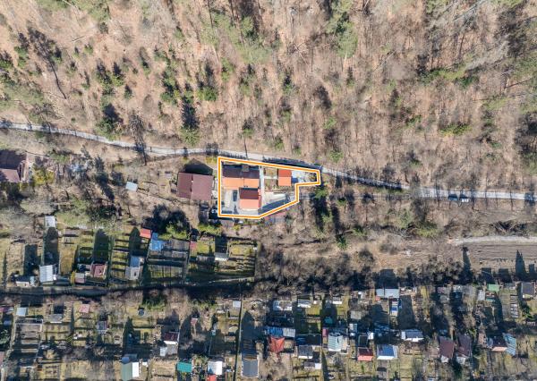 Rodinny dom - 5 izieb - 3 garáže v tichej lokalite Krompachy