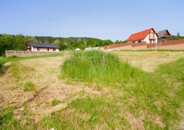 Stavebný pozemok 692 m2 s výhľadom na hrad, Spišský Hrhov