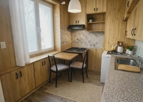 2 izbový byt s balkónom - centrum mesta Krompachy