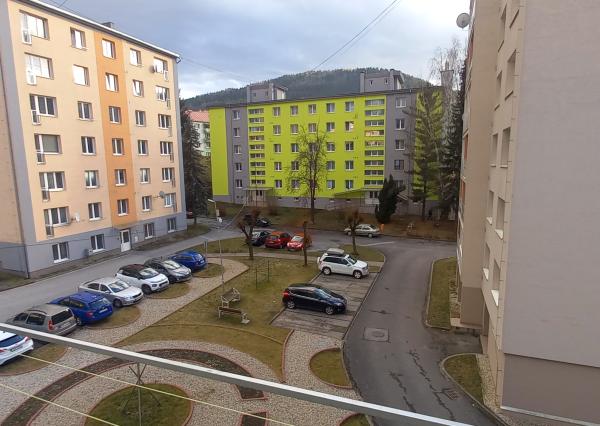 2 izbový byt s balkónom - centrum mesta Krompachy