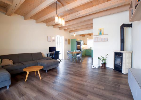 Vidiecky moderný bungalov novostavba (790 m2) Jánovce, časť Čenčice