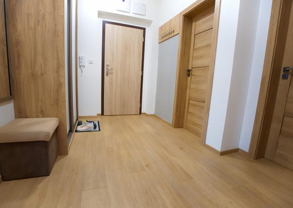 Byt 4+1 (93 m2) s balkónom, Námestie Iglovia, Sp. Nová Ves