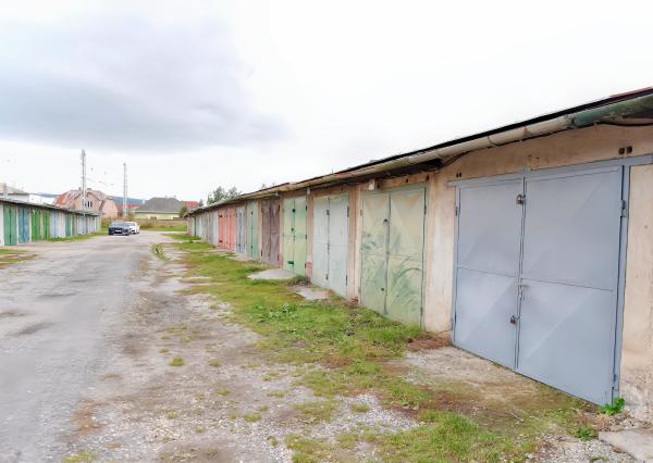Znížená cena! Garáž (20 m2) pri Židovskom cintoríne, Sp. Nová Ves