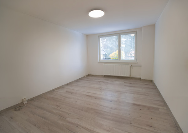 Kompletne rekonštruovaný byt 1+1 sídl. Tarča SNV