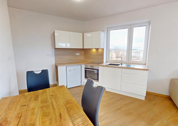 NOVOSTAVBA! Atypický 3-izbový byt (75 m2) s loggiou sídl. Tarča